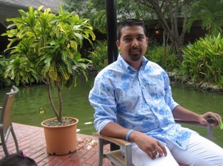 hirasing's profile picture. Father of 2 daughters; firstname from Russia; surname from India; lives in Almere, Holland; born in Paramaribo, Surinam