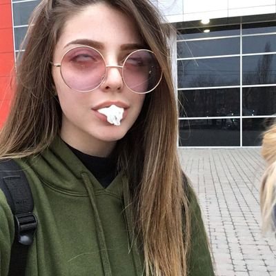 В жизни главное найти человека , который будет любить Бродского, пидоров и тебя.
