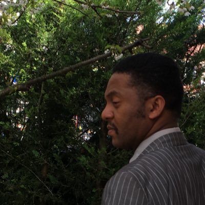 infoTaxii's profile picture. L'uberisation: c'est le moment où tu te dis merde, ce n'était pas que pour les taxis!