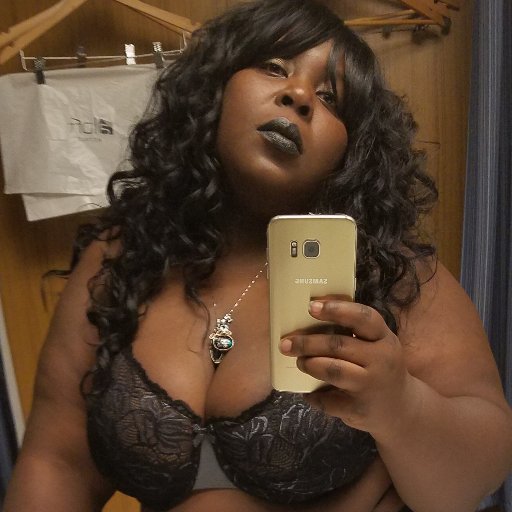 Under Complete Ebony rule of @FindomGoddess1R i'm her wallet and Rt/Promo cuck slave
RT/Promo. #Findom #finsub #ebony #femdom