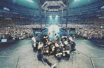 6 YEARS WITH EXO