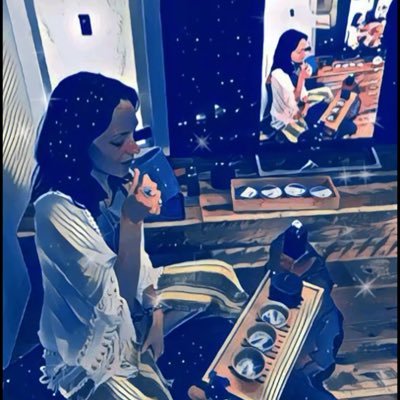 TeaHousePeony's profile picture. Artist Unraveling 🌸🍃