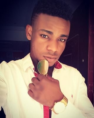 God makes me special and I am proud to have him in my life. Thank you Jesus for my life, may your be praise.🙌👐😇