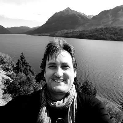 Locutor Nacional (M.N. 12.238)
. FM Del Bosque 104.1 MHz - Las Golondrinas, Lago Puelo