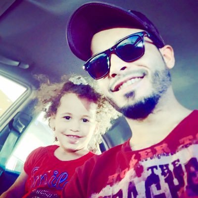 ُ“مهما كنت مثقف بمجرد مرورك من امام شجرة ستقطف احدى اوراقها .. لانك لا تستطيع السيطره علي المعزة التي بداخلك