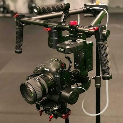 Johnny36282986's profile picture. videographer