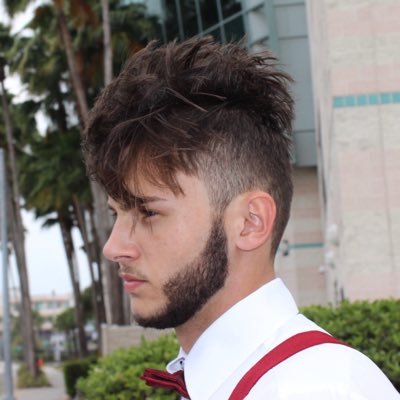 ItzRezah's profile picture. Present Not Past