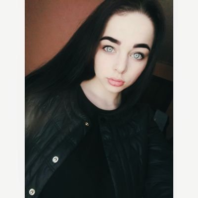 karina201112's profile picture. 