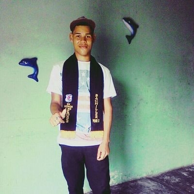 Siempre Agradecido Con Todo
Lo que Papa Dios Me Ponga En
Medio.. ✌😁💕💕