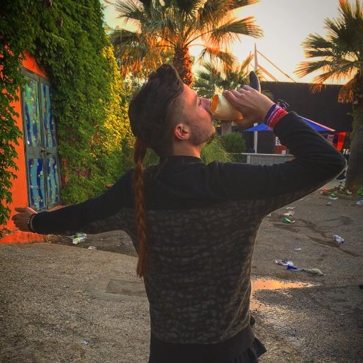 CarlosMolina_17's profile picture. 