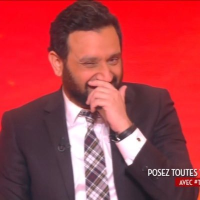 fanzouze incontestable de @cyrilhanouna ❤️Tpmp la vie @tpmp toute cette bonne humeur tous les soirs ça fait tellement de bien ❤️💯. @cyrilhanouna (26/12/16) ❤️