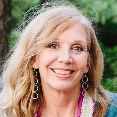 Darla_Lifestyle's profile picture. Author, Artist & Women’s Clarity Coach ❤️ 💃