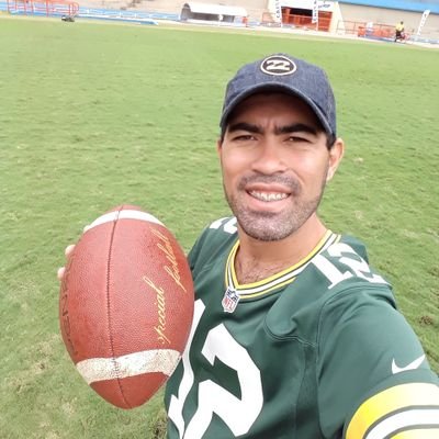 josmarjames's profile picture. Pai da Yarlla,
Marido da Paula Rodrigues,
Amo esportes e animais selvagens,
Ateu...