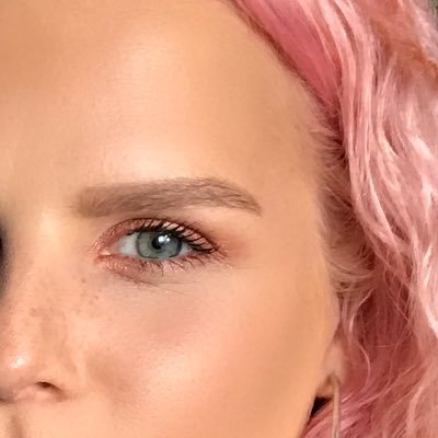 carmenmwood's profile picture. 