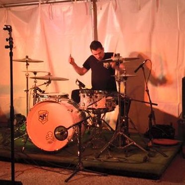 Client Engagement Sales Coordinator for IMAGEN Brands (Vitronic/Crown)
Drummer, family man, fun loving