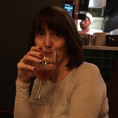 Dianelleary's profile picture. Mum to two lovely girls and a chocolate lab 🐾