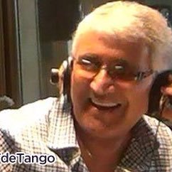 Periodista de revista Paparazzi, conductor de radio, Talento con T de Tango, FM 92.7 Sáb. 17 a 19 y De Cerca, FM 92.7,  y Primera Hora (P.Rico)