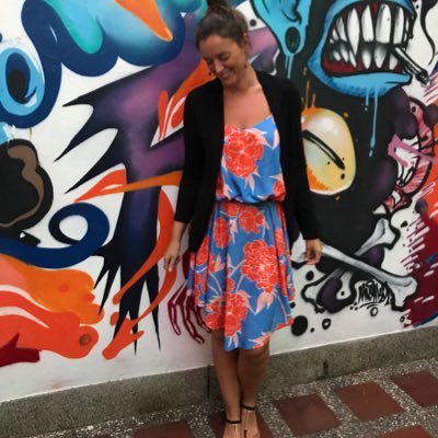 Branding & Editorial Design Specialist | Creative Explorer | Tea drinker; Chocolate eater | Cat fan | Bibliophile