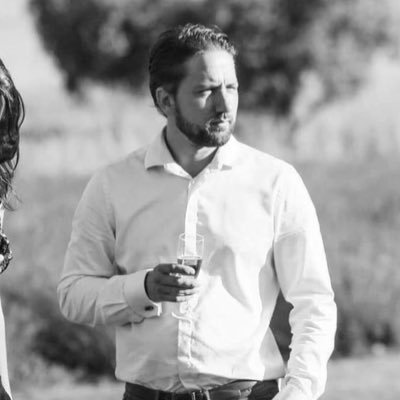 laurent70895920's profile picture. Un gros gamin??? Non.  Juste un mec curieux de tout et qui continue d'aimer ce qui le faisait rêver petit. #cultureG #FandeYoutube #mangaFan #ComicsFan