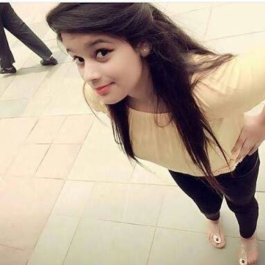 Simran06995919's profile picture. 