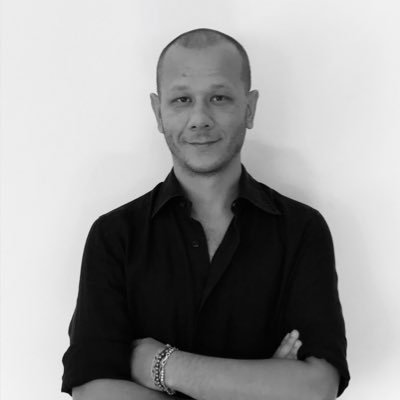 Freelance graphic designer, data visualization creator ...