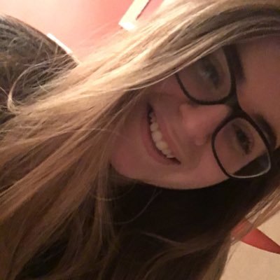 Maruurii's profile picture. Asientes con la cabeza diciendo si, pero quieres decir no. No quieres que me mueva, pero me dices que me vaya.