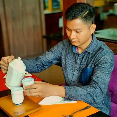 ChaiLoekman's profile picture. Blogger and vlogger my channel : https://t.co/hVPoTsmO4s | Content Creator