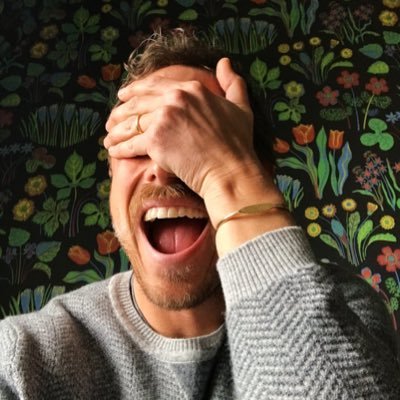Choreographer and former creative director of @glossedandfound. Follow along: https://t.co/3Bn50uSa0R + https://t.co/XOeTPjOzAk