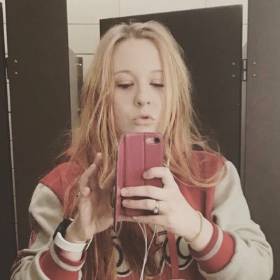 Lover of music, literature, movies, video games,& all other forms of art. I use crowdfire; f4f but unF4unF. Do not send DM soliciting webcams, I ignore & block.