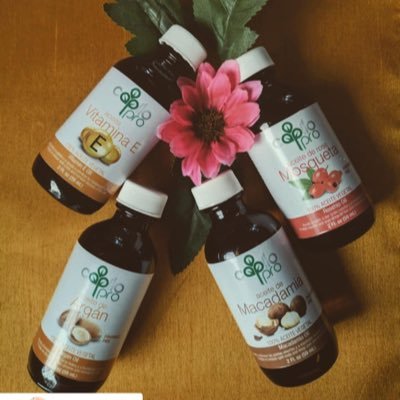 Discover B-Natural 🍃 specifically formulated obtaining and maintaining hydrated hair specially for #afrohair 💕 with #coconutoil 🌴 and #cocoabutter🍫