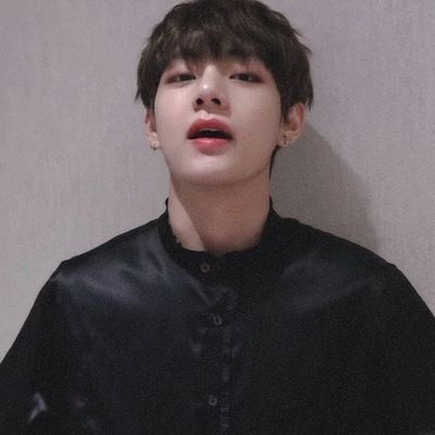 SkyAndSeatlk's profile picture. (づ￣ ³￣)づ
BANGTAN
army 
BLACKPINK 
blink