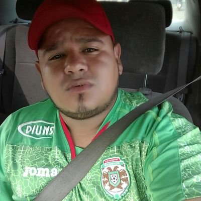 Amo a mi familia y el futbol soy ♡♡Marathon♡De ♡ Y apoyo Ah Mi H con el ♡ y tengo un equipo de futbol ♡☆RedBullsCity☆♡ sueño con ser tecnico de futbol⚽⚽