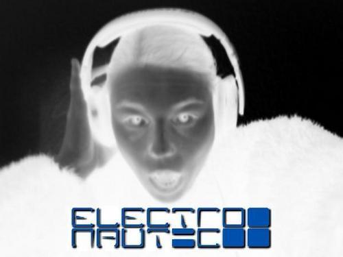 Electronautic's profile picture. Luzy Techno Veranstalterin im Raum Berlin. Geboren in Berlin am 25.09.1987. Label: Electronautic. Mehr über mich http://t.co/2Wr2Z3Sg