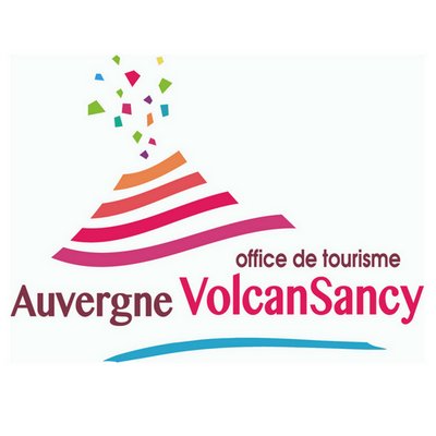 27 villages. Auvergne, Parc des Volcans, flanc ouest du massif du Sancy, entre le sommet du Puy-De-Dôme et la retenue du lac de Bort-Les-Orgues. #volcansancy