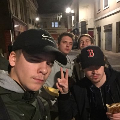 bzlarthur's profile picture. 