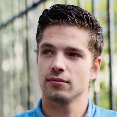 OG_LEMON_ZER's profile picture. je t’aime sans strass et paillettes, rentre dans ma vie et prend tout ce que tu veux comme si c’était les galeries lafayette