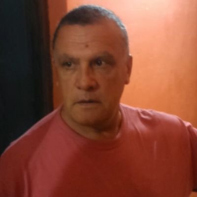 Medio, político viva la joda