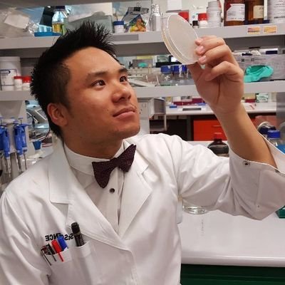 DrMikeWidjaja's profile picture. Microbiologist @ithreeinst, bowtie enthusiast, and #SciComm guy.   Not that type of doctor. Ask me about my cleavage 😬