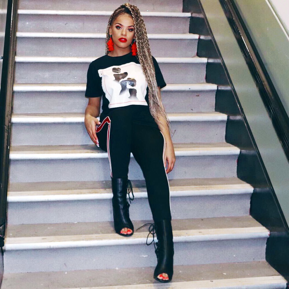 ✖️Designer QueenOfTheKings ✖️Made In London ✖️Shipping Worldwide ✖️COMING SOON!