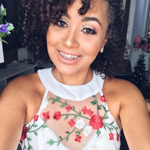 MariBelezaPura's profile picture. ✊🏽Girl Power ⚡️CEO da @click_marketing 👩🏻‍💻 Motivação | Lifestyle | Mkt | Empreendedorismo 💁🏼Business Woman 💌contato@maribelezapura.com