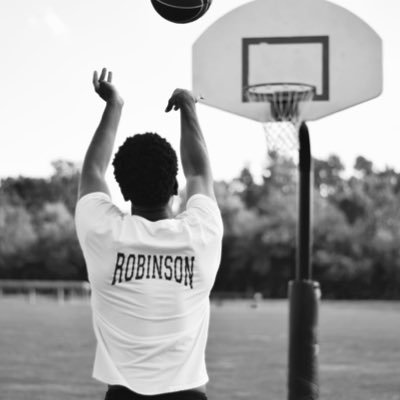 I'm Just a Rough Draft. Randolph College ‘18 🏀 alum. Communications Guy @DemonDeacons. #FOE #OWTA ❄️