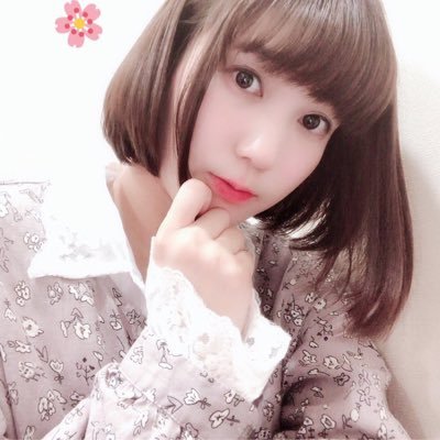 服特定のことを競技だと思っているオタクが更新しています 変わったデザインの服が多め フォロー返手動です。何かあればDMまで（分からない時もありますが依頼も受け付けてます）