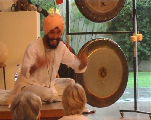 casadelyoga's profile picture. nishkam sewa mera yogi