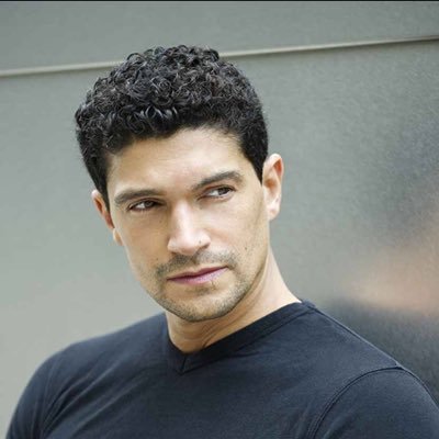 midohamada37's profile picture. Lover of wolves and horses, sometimes people