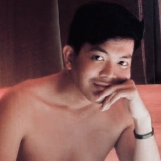 jonarbrothers's profile picture. I enjoy biting.
