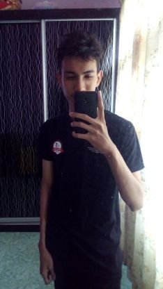 aku follow kau, follow backlah, aku unfollow balik sape yg tk follow aku. Ko ingat aku peminat ko ke?