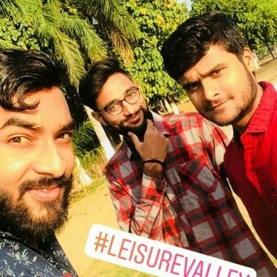 Engineer☺
Programmer😐
Proud to be an Indian😘✊
Cricket_lover
music_lover
😚😋😋