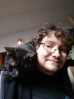 mi_kams's profile picture. 