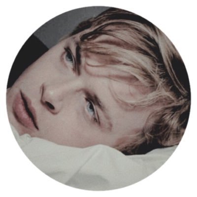 worsehaIves's profile picture. — 𝙒𝙝𝙖𝙩 𝙙𝙤𝙚𝙨𝙣’𝙩 𝙠𝙞𝙡𝙡 𝙢𝙚 𝙬𝙞𝙡𝙡 𝙬𝙞𝙨𝙝 𝙩𝙝𝙚𝙮 𝙙𝙞𝙙. — 〄 better looking half of the barnes-rogers twins.