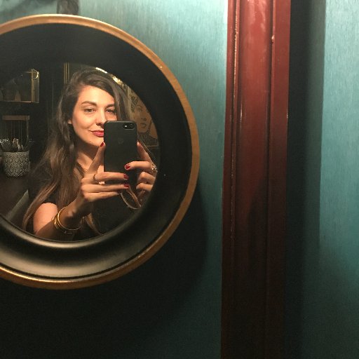 Julii_JulS's profile picture. Looking for job opportunities 👀🧠 Communication / digital / advertising #digital #socialmedia #creativecontent #sounddesign 🎈💡